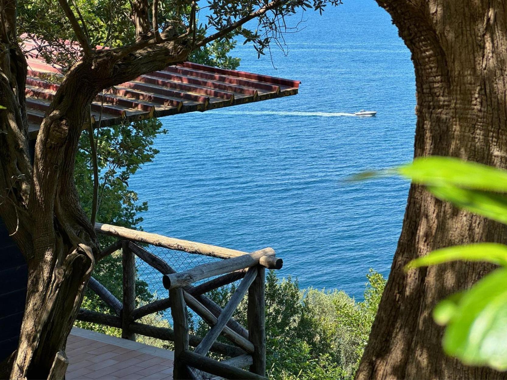 Village Camping Santa Fortunata - Campogaio Sorrento Exteriör bild