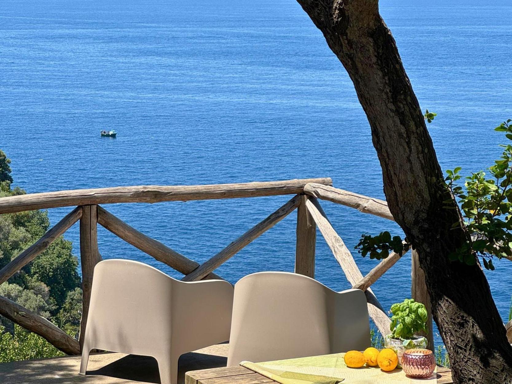 Village Camping Santa Fortunata - Campogaio Sorrento Exteriör bild